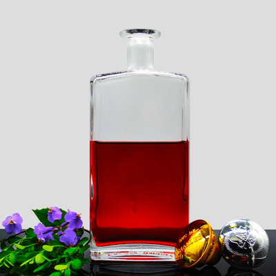 750 ml 700 ml Bouteille de whisky et de vodka en verre personnalisé avec TUV Standard et Stamping à chaud