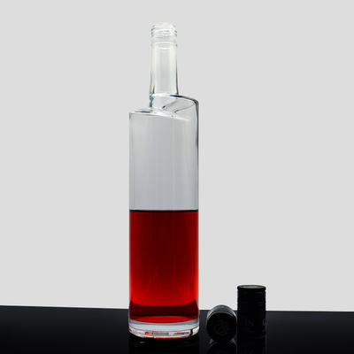 750 ml 700 ml Bouteille de whisky et de vodka en verre personnalisé avec TUV Standard et Stamping à chaud