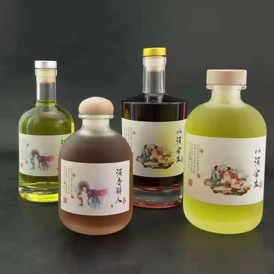 Bouteille d'alcool en verre à haute capacité pour alcool/alcool liquide/XO/brandy avec couvercle en verre super flint