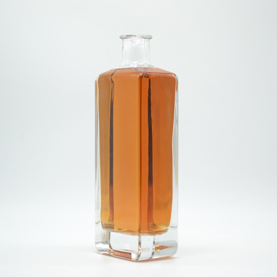 Bouteille d'alcool en verre carré personnalisée pour les spiritueux Gin Tequila Vodka 750ml/700ml/500ml