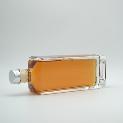 Bouteille d'alcool en verre carré personnalisée pour les spiritueux Gin Tequila Vodka 750ml/700ml/500ml