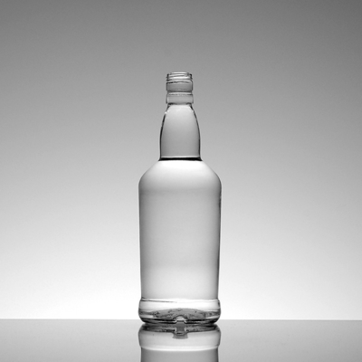 Matériau en verre Super Flint 500 ml 700 ml 750 ml Bouteille de liqueur claire vide à base de rhum pour boissons