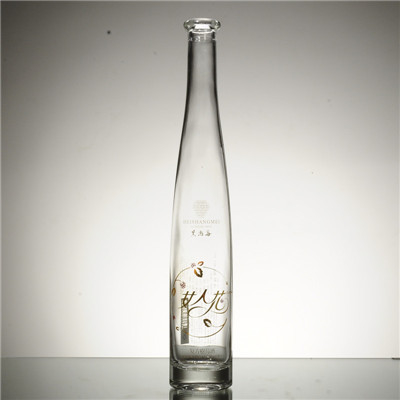 Des bouteilles d'huile d'olive de 500 ml pour les besoins de distribution