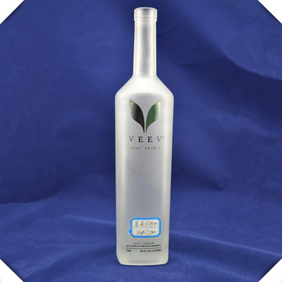 Traitement de surface par estampage à chaud Super Flint Gin de première qualité Vodka 750 ml Bouteille en verre carré FOB