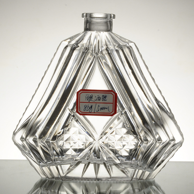 500 ml de glace sur la surface de manipulation en forme de papillon Bouteille en verre de whisky pour emballage de vodka