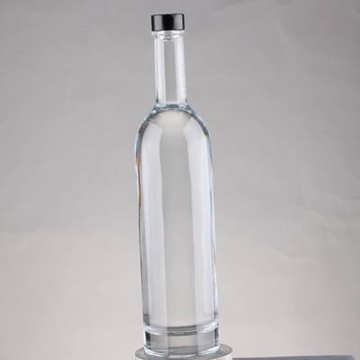 Bouteille de whisky en relief, bouteilles de verre avec bouchon