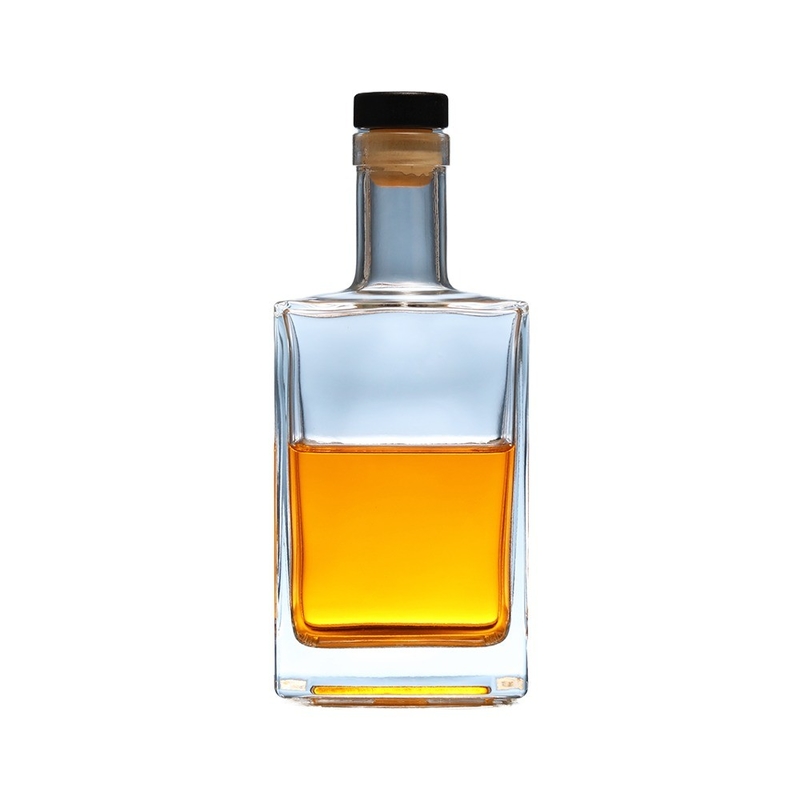 Logo personnalisé Bouteille de whisky en verre de 500 ml pour vodka gin vin de fruits Bouteille de montagne décolleté