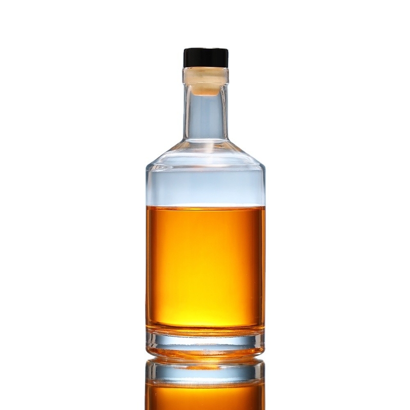Bouteille de whisky en verre personnalisée de 500 ml/650 ml/700 ml/750 ml/800 ml pour vodka gin et vin de fruits