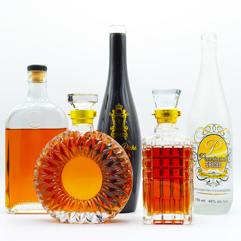 Impression de logo sur mesure 250 ml 500 ml 750 ml Bouteilles en verre transparent pour les bouteilles de whisky liquide plat