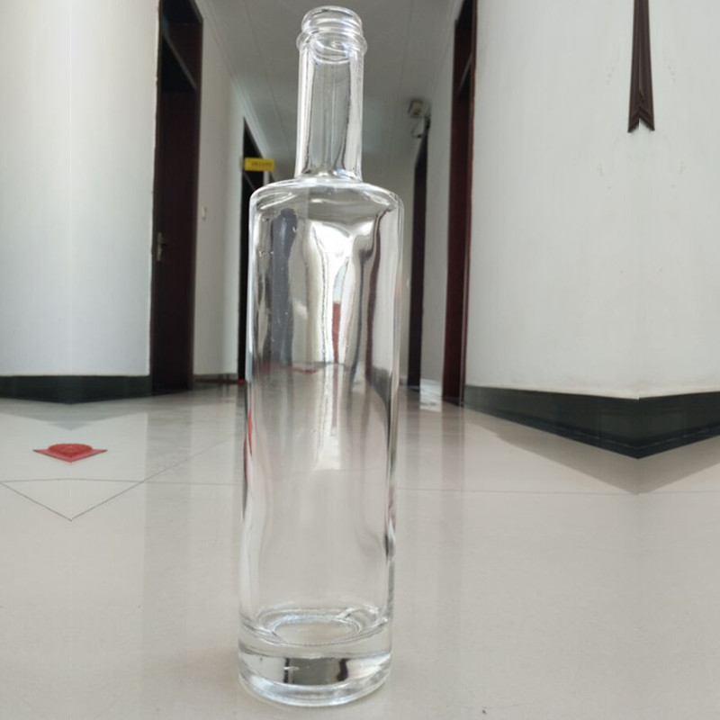 Collier en verre Super Flint Ronde 700 ml Bouteille de gin claire pour les amateurs de vodka