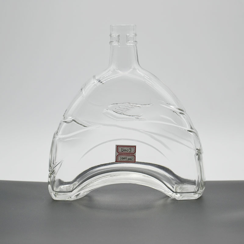 750 ml bouteilles de spiritueux personnalisées en verre de matériau de super flint bouteille de verre de brandy avec liège
