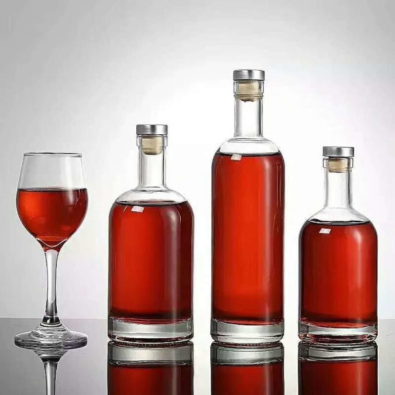 Bouteille en verre cristallin blanc XO/Brandy/Whiskey/Vodka avec une surface de traitement décalée