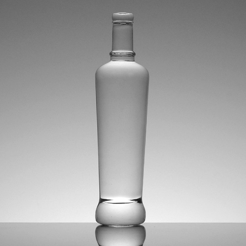 Bouteille de jus en verre de cristal personnalisée en provenance d'Italie avec type d'étanchéité en liège