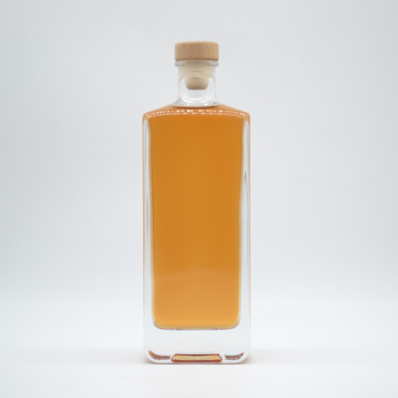 Bouteille d'alcool en verre carré personnalisée pour les spiritueux Gin Tequila Vodka 750ml/700ml/500ml