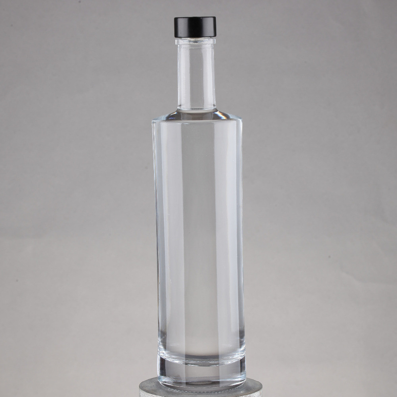 Bouteille de whisky en relief, bouteilles de verre avec bouchon